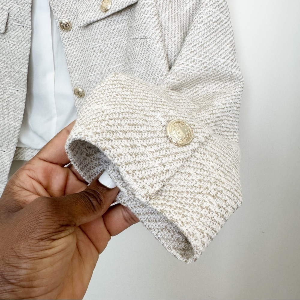 Beige short jacket - Picture 7 of 10